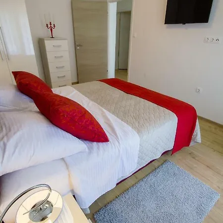 Deluxe Veruda Apartment Pula