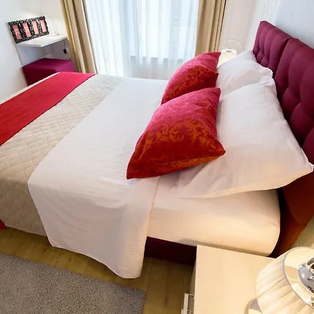 Deluxe Veruda Pula